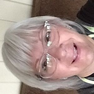 Meet your Posher, Phyllis